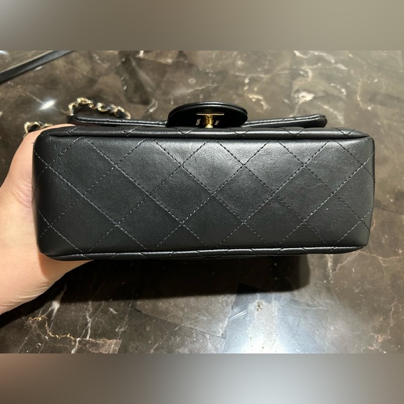 100% Authentic Chanel lambskin quilted  mini rectangular flap - Picture 3 of 15